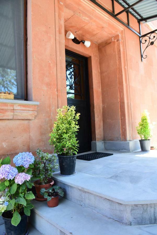 Red House Hatis Katnakhpyur Exterior photo